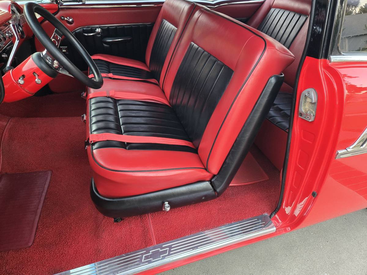 Chevrolet-210-1956-red-10
