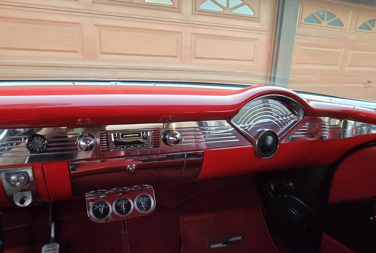 Chevrolet-210-1956-red-14