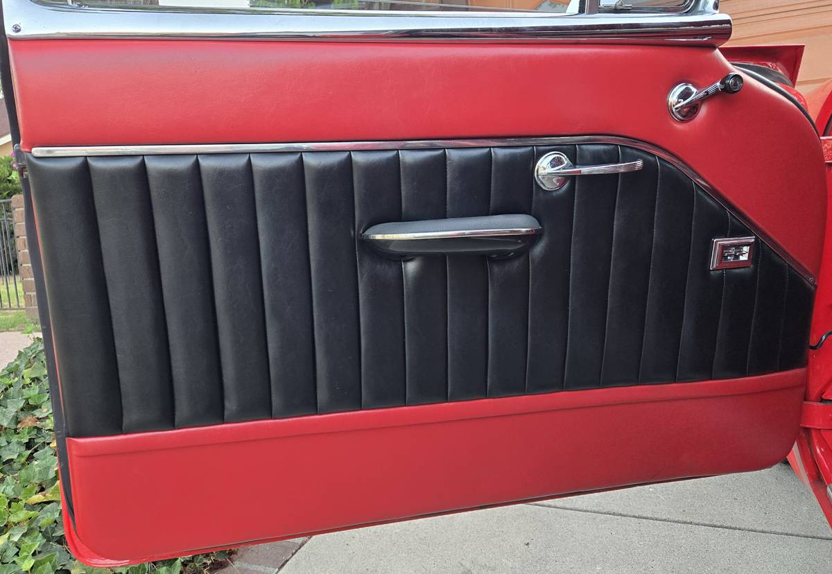 Chevrolet-210-1956-red-8