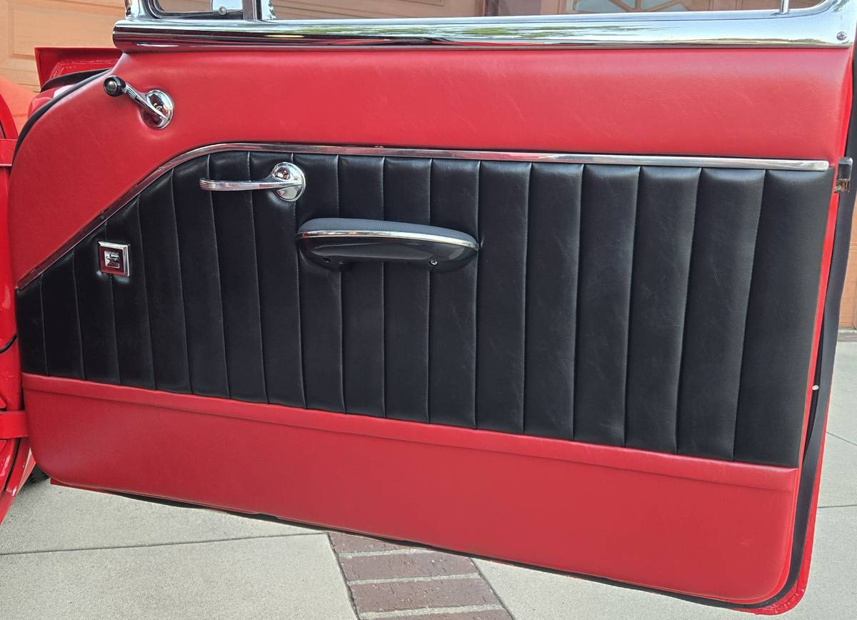 Chevrolet-210-1956-red-9