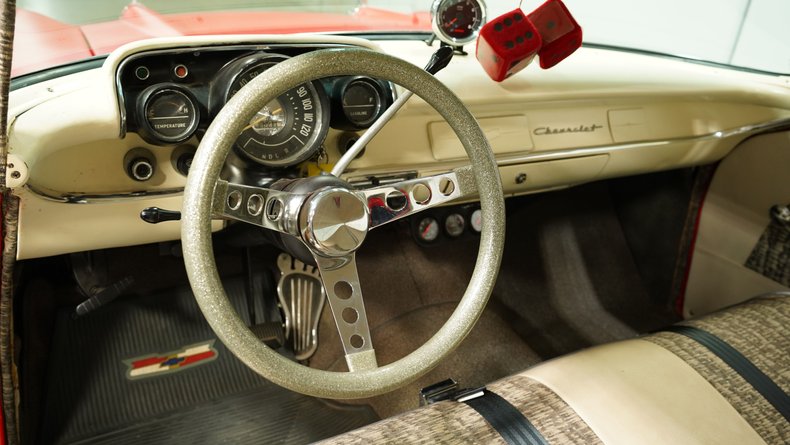 Chevrolet-210-1957-Flat-Red-Charcoal-29