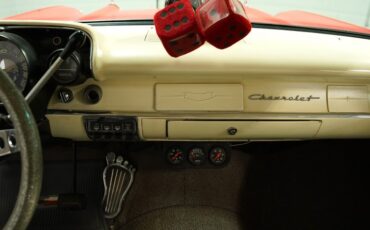 Chevrolet-210-1957-Flat-Red-Charcoal-34