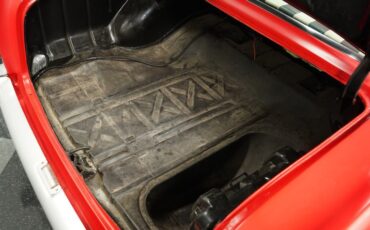 Chevrolet-210-1957-Flat-Red-Charcoal-39