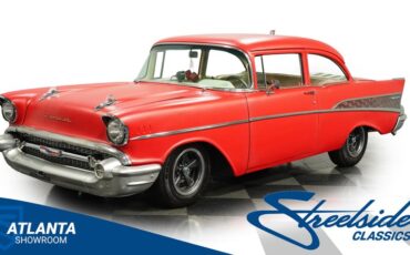 Chevrolet-210-1957-Flat-Red-Charcoal-42