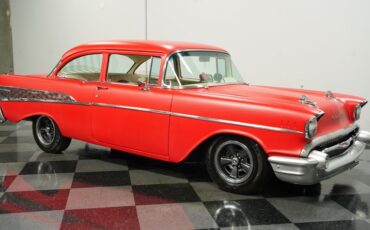 Chevrolet-210-1957-Flat-Red-Charcoal-44