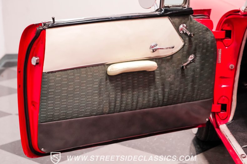 Chevrolet-210-1957-Matador-Red-Gray-34