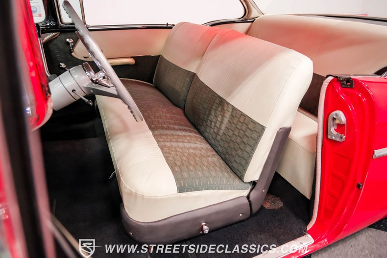 Chevrolet-210-1957-Matador-Red-Gray-44