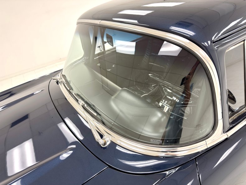 Chevrolet-210-1957-Navy-Blue-Metallic-Black-18