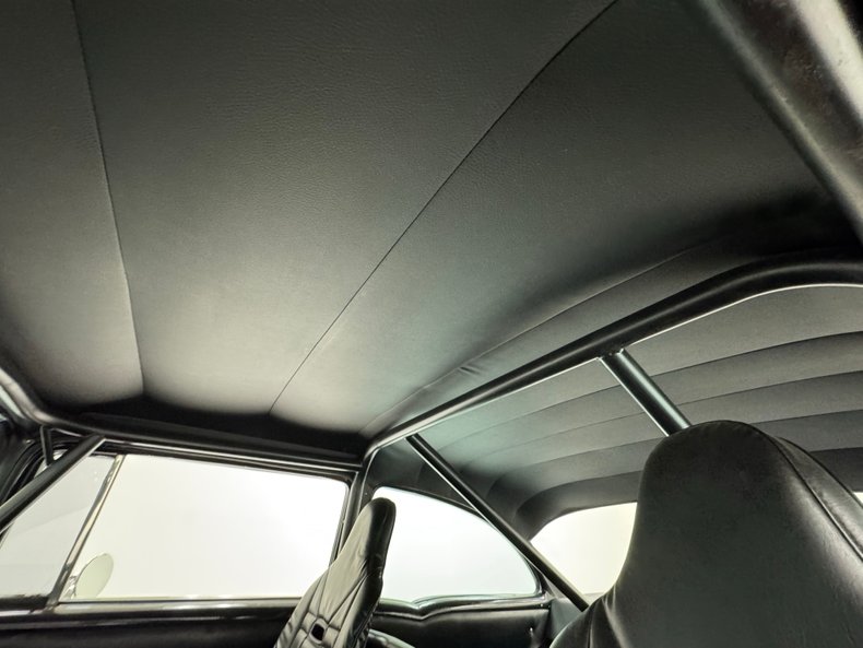 Chevrolet-210-1957-Navy-Blue-Metallic-Black-41