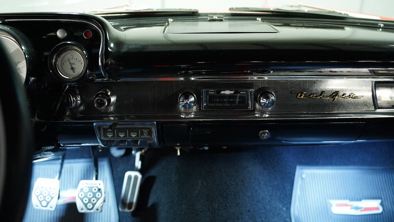 Chevrolet-210-1957-Orange-Black-40
