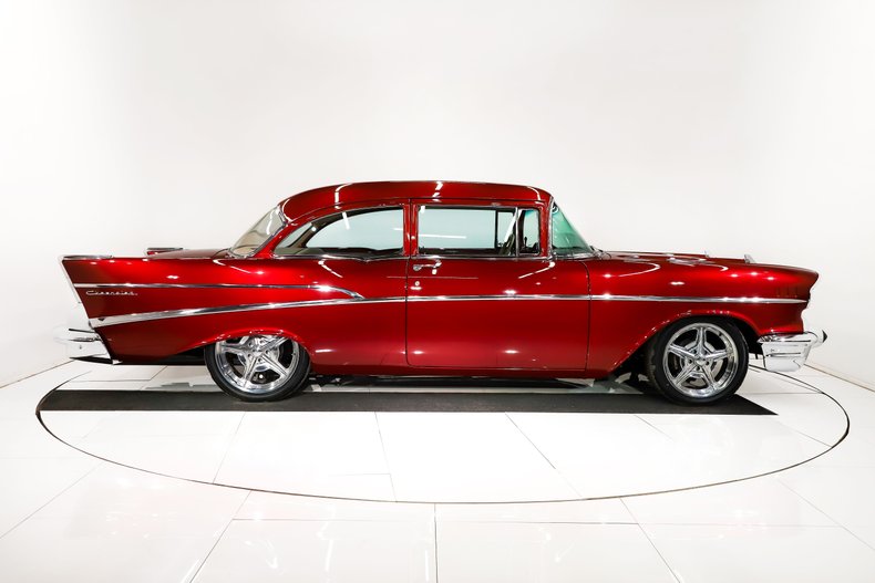 Chevrolet-210-1957-Patriot-Red-Pearl-Tan-16
