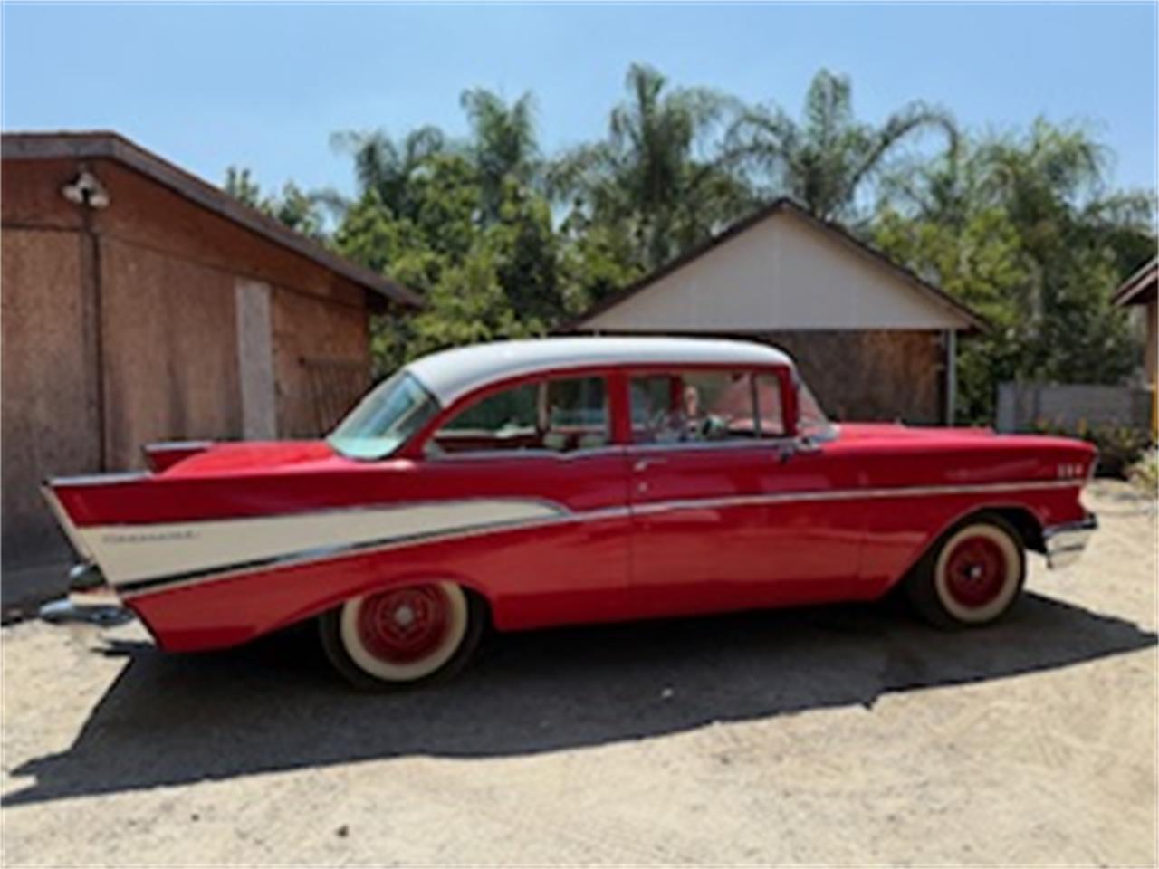 Chevrolet-210-1957-Red-Red-and-White-2
