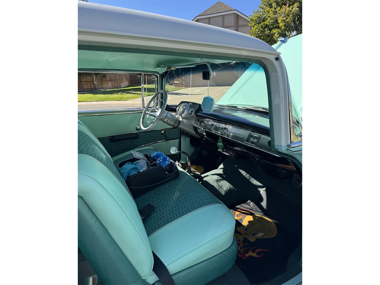 Chevrolet-210-1957-Sea-Foam-Green-Green-13