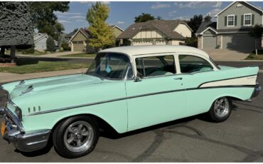 Chevrolet-210-1957-Sea-Foam-Green-Green-24