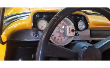 Chevrolet-210-1957-YELLOW-Black-5