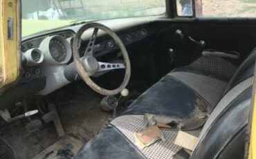 Chevrolet-210-1957-Yellow-Black-15