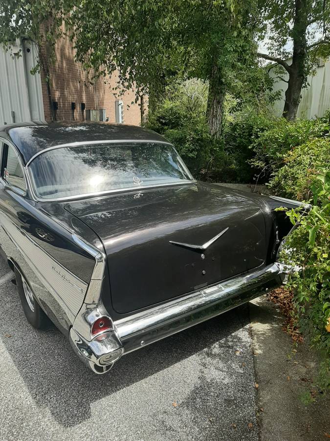 Chevrolet-210-1957-brown-14