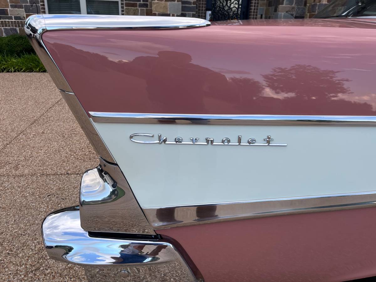 Chevrolet-210-1957-custom-3