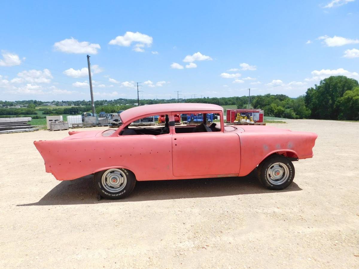 Chevrolet-210-1957-red-1