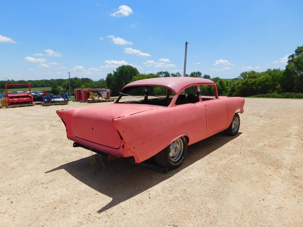 Chevrolet-210-1957-red-2