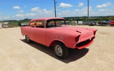 Chevrolet-210-1957-red