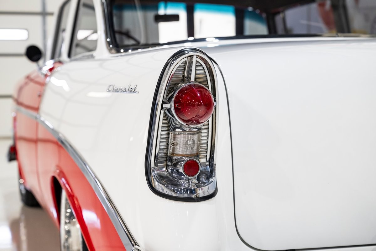 Chevrolet-210-2-Dr-Sedan-1956-Sedan-9