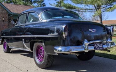 Chevrolet-210-2-dr-sedan-1954-black-2