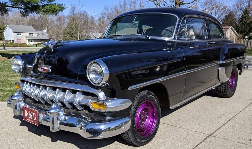 Chevrolet-210-2-dr-sedan-1954-black