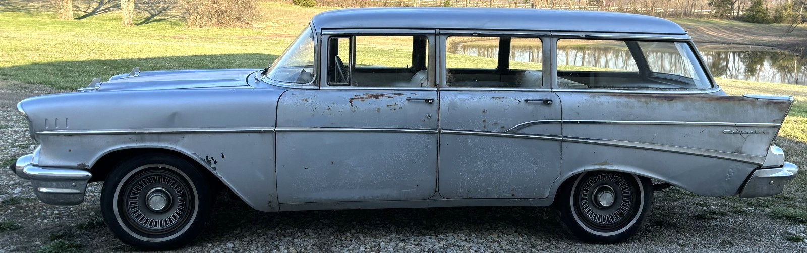 Chevrolet-210-4-DOOR-STATION-WAGON-1957-Wagon-3