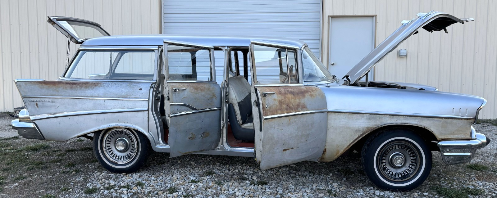 Chevrolet-210-4-DOOR-STATION-WAGON-1957-Wagon-5
