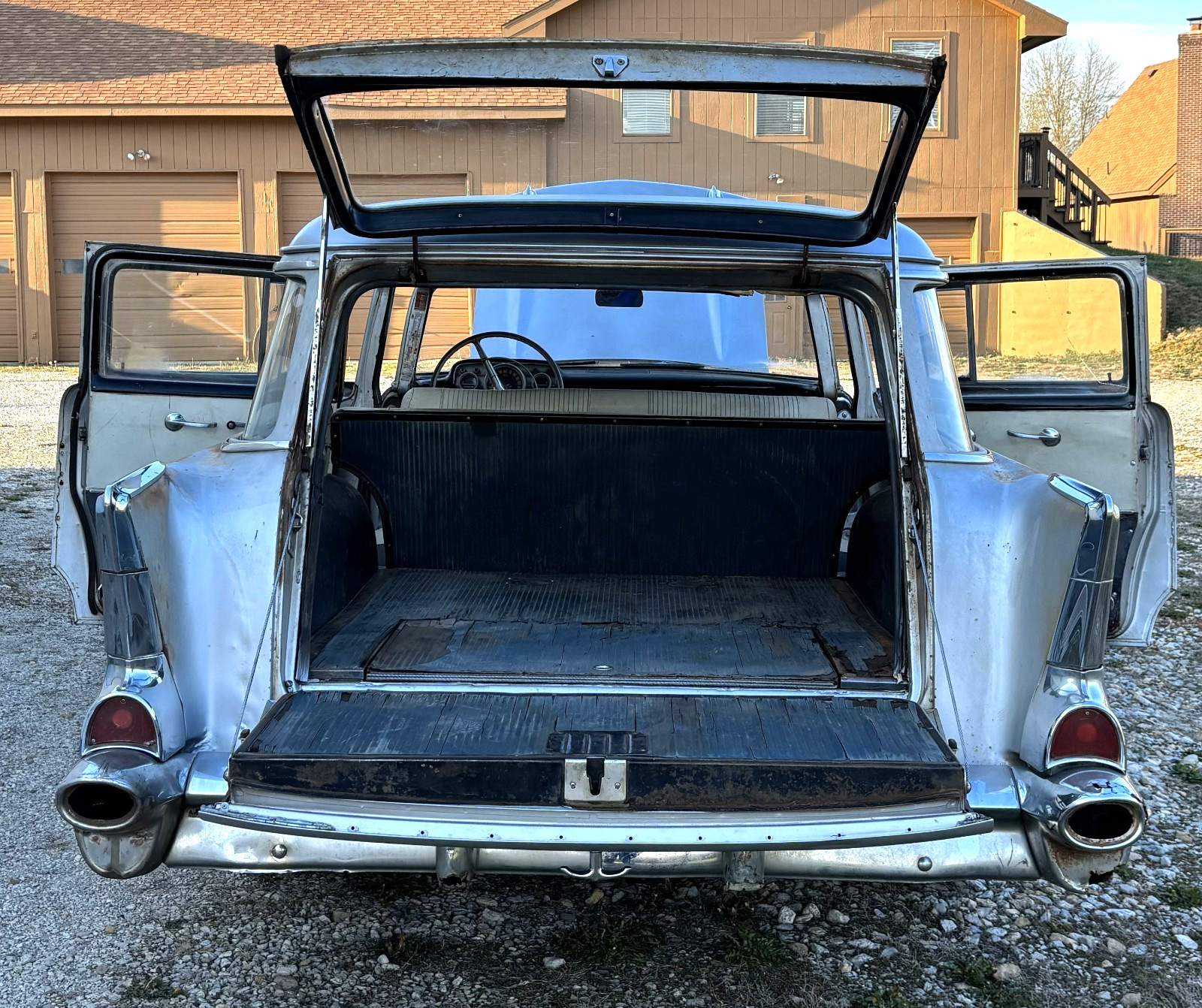 Chevrolet-210-4-DOOR-STATION-WAGON-1957-Wagon-8