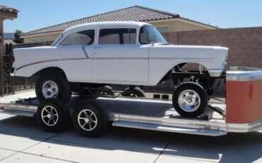 Chevrolet-210-bel-air-tribute-1956-White-Black-amp-Red