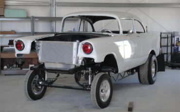 Chevrolet-210-bel-air-tribute-1956-White-Black-amp-Red-49