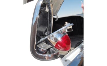 Chevrolet-210-bel-air-tribute-1956-White-Black-amp-Red-7