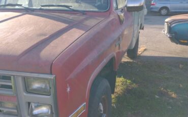 Chevrolet-2500-4x4-diesel-1986-red-3