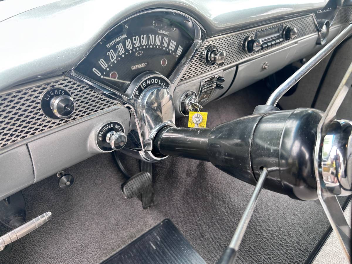 Chevrolet-2dr-1955-22