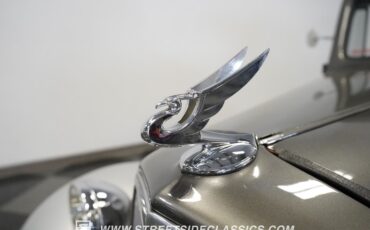 Chevrolet-3-window-1935-Silver-Black-47