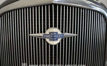 Chevrolet-3-window-1935-Silver-Black-49