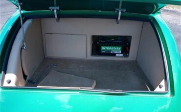 Chevrolet-3-window-coupe-1934-ELEC.-LIMETIME-GREEN-TAN-10