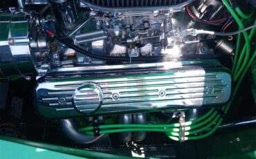 Chevrolet-3-window-coupe-1934-ELEC.-LIMETIME-GREEN-TAN-13