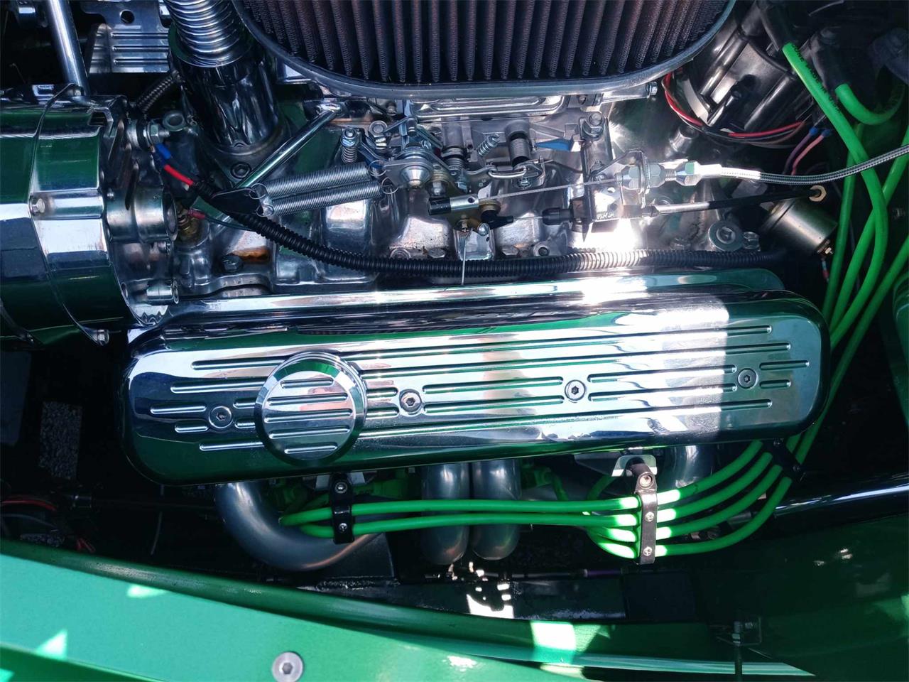 Chevrolet-3-window-coupe-1934-ELEC.-LIMETIME-GREEN-TAN-13