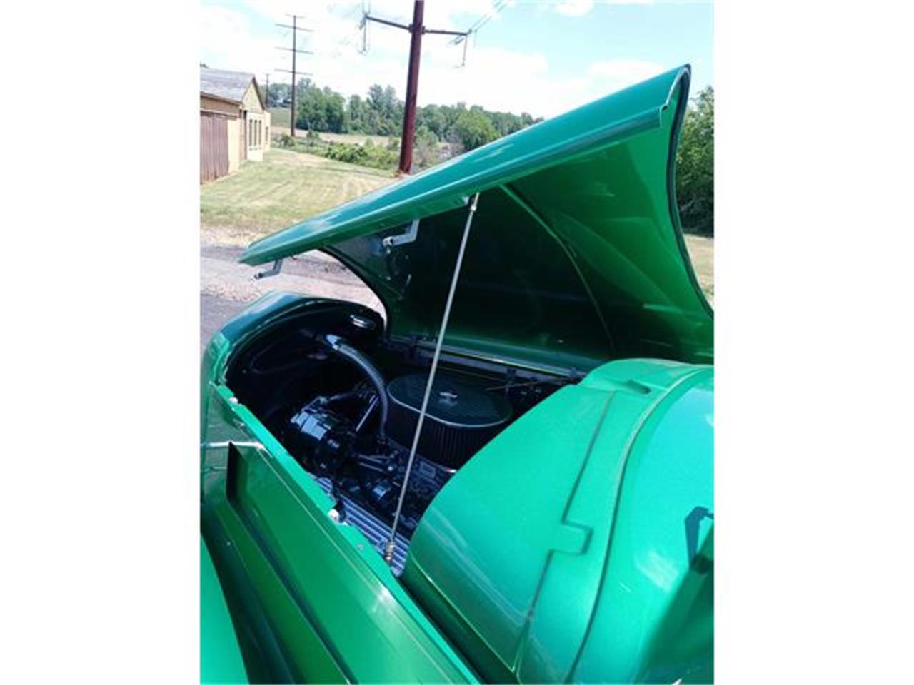 Chevrolet-3-window-coupe-1934-ELEC.-LIMETIME-GREEN-TAN-9