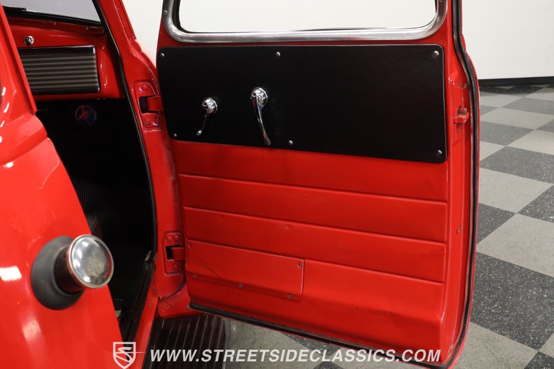 Chevrolet-3100-1949-Red-Black-44