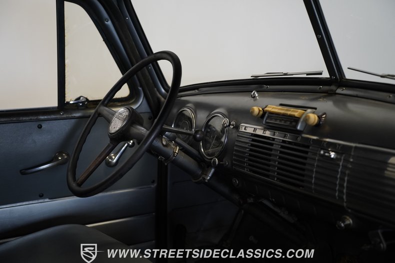 Chevrolet-3100-1950-Gray-Gray-3