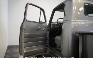 Chevrolet-3100-1950-Gray-Gray-39