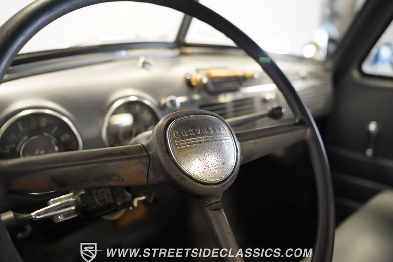 Chevrolet-3100-1950-Gray-Gray-46