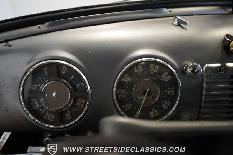 Chevrolet-3100-1950-Gray-Gray-47