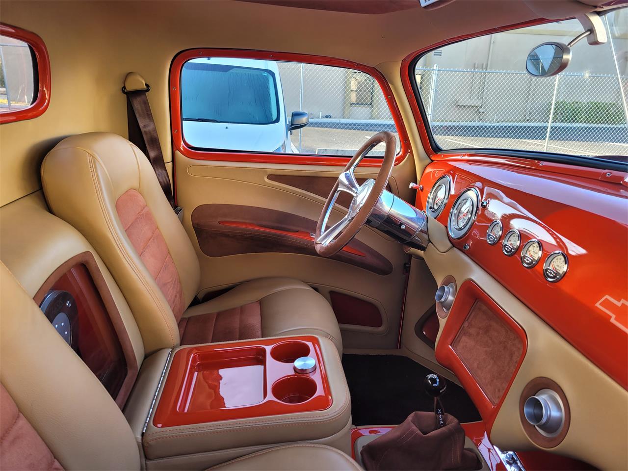 Chevrolet-3100-1950-Orange-Beige-and-Brown-10