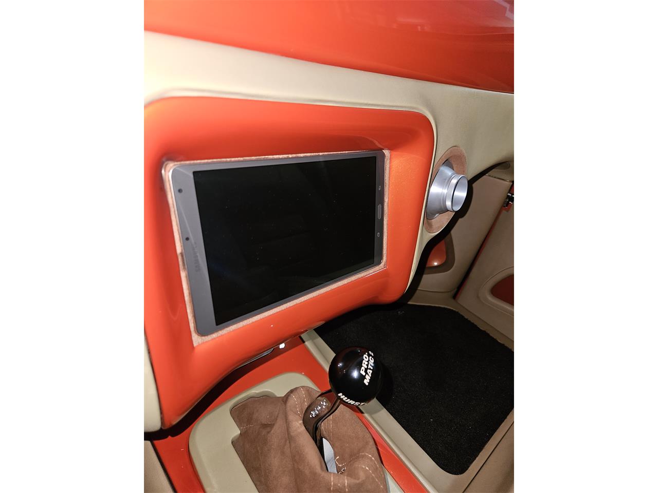Chevrolet-3100-1950-Orange-Beige-and-Brown-15