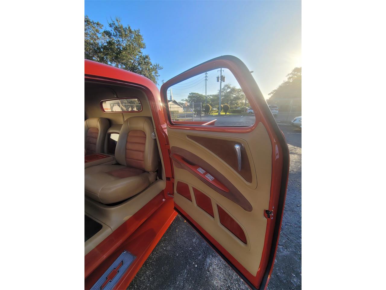 Chevrolet-3100-1950-Orange-Beige-and-Brown-8